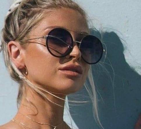 Gucci Zonnebril GG0061S Zwart met Goud, Overige merken, Zonnebril, Zwart, Ophalen of Verzenden