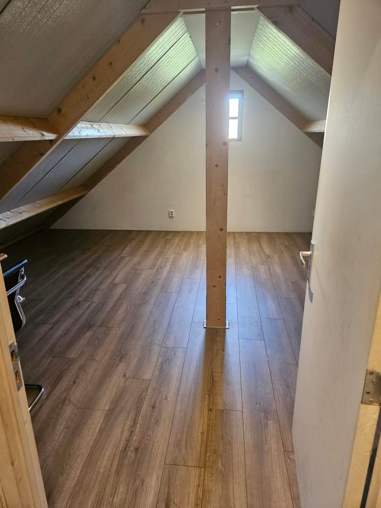 Studentenkamer op ca 9 km vanaf Groningen, Groningen