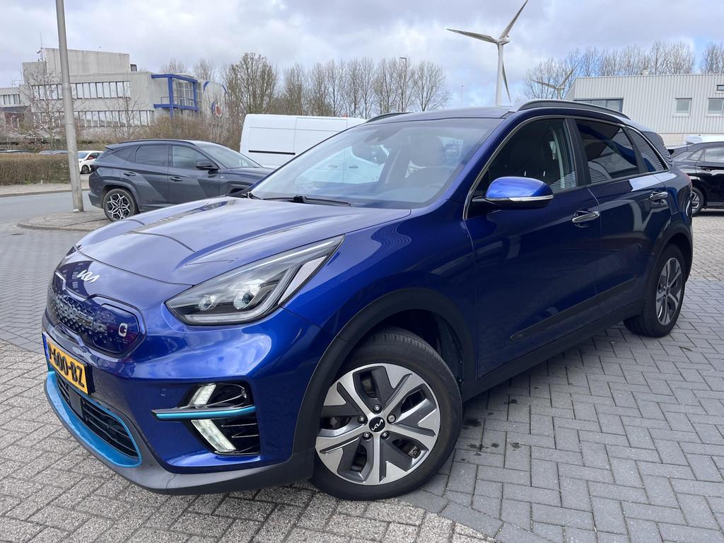 Kia e-Niro ExecutiveLine 64 kWh | Panoramadak | Leder | Acht, Gebruikt, 1712 kg, Blauw, 64 kWh