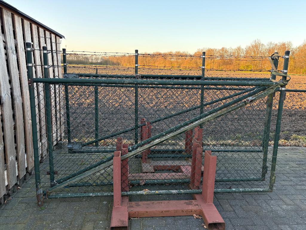 Diverse weidepoorten / gaashekwerk, Ophalen, Gebruikt, IJzer, Gaashekwerk