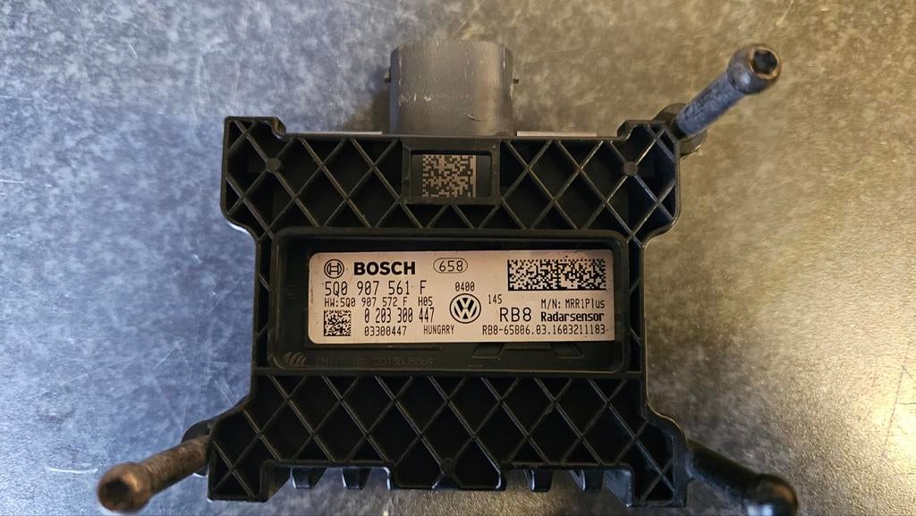 5Q0907561F VW Skoda Seat Audi front sensor radar acc, Ophalen of Verzenden