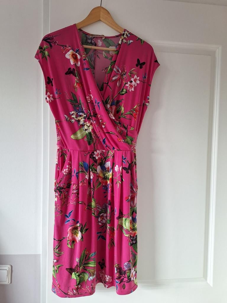 Prachtige gebloemde zomerjurk van Betty Barclay maat S!, Betty Barclay, Ophalen of Verzenden, Zo goed als nieuw, Roze