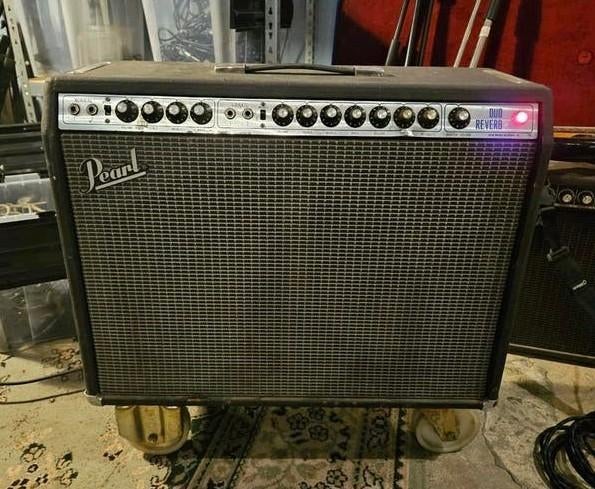 Pearl Duo Reverb gitaarversterker - defect (ruist), Muziek en Instrumenten, Versterkers | Bas en Gitaar, Gebruikt, Gitaar, 100 watt of meer