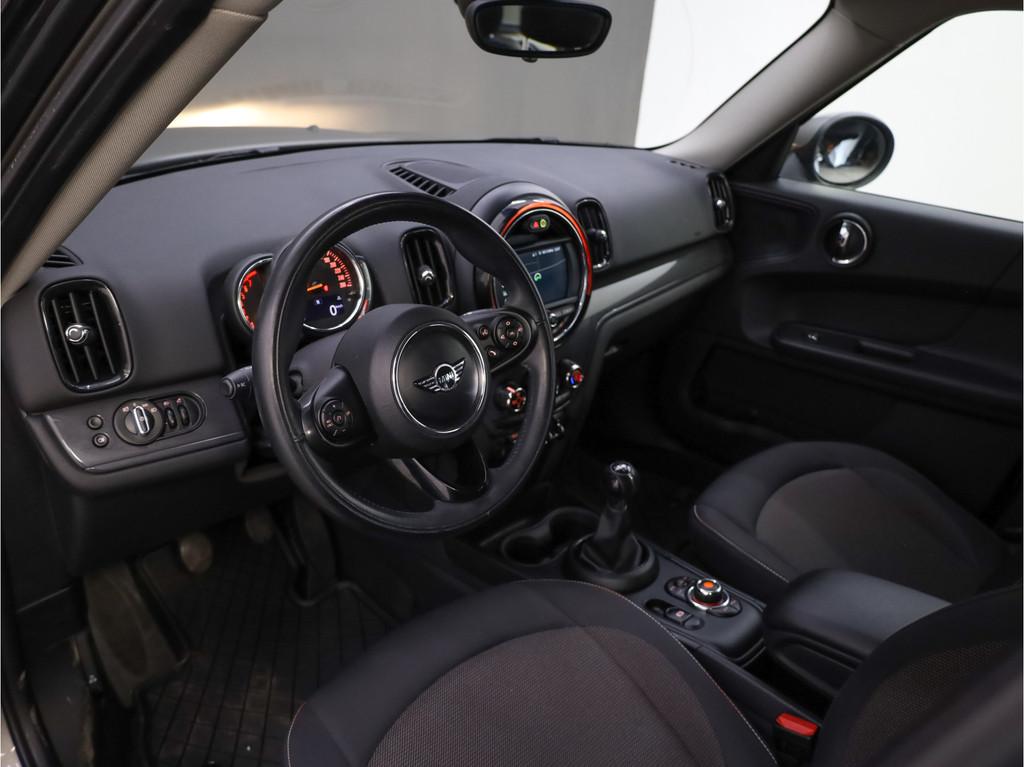 MINI Countryman 1.5 Cooper Business Edition | Navigatie | Ca, Gebruikt, Countryman, 715 kg, Origineel Nederlands