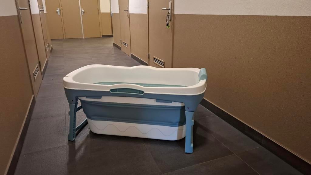 Livista opklapbaar bad, Ophalen