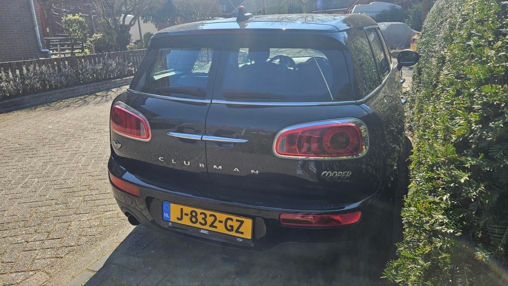 Mini Clubman 1.5 Cooper 2017 Zwart, nieuwe banden, 136 pk, Leder en Stof, Zwart, Stationwagon