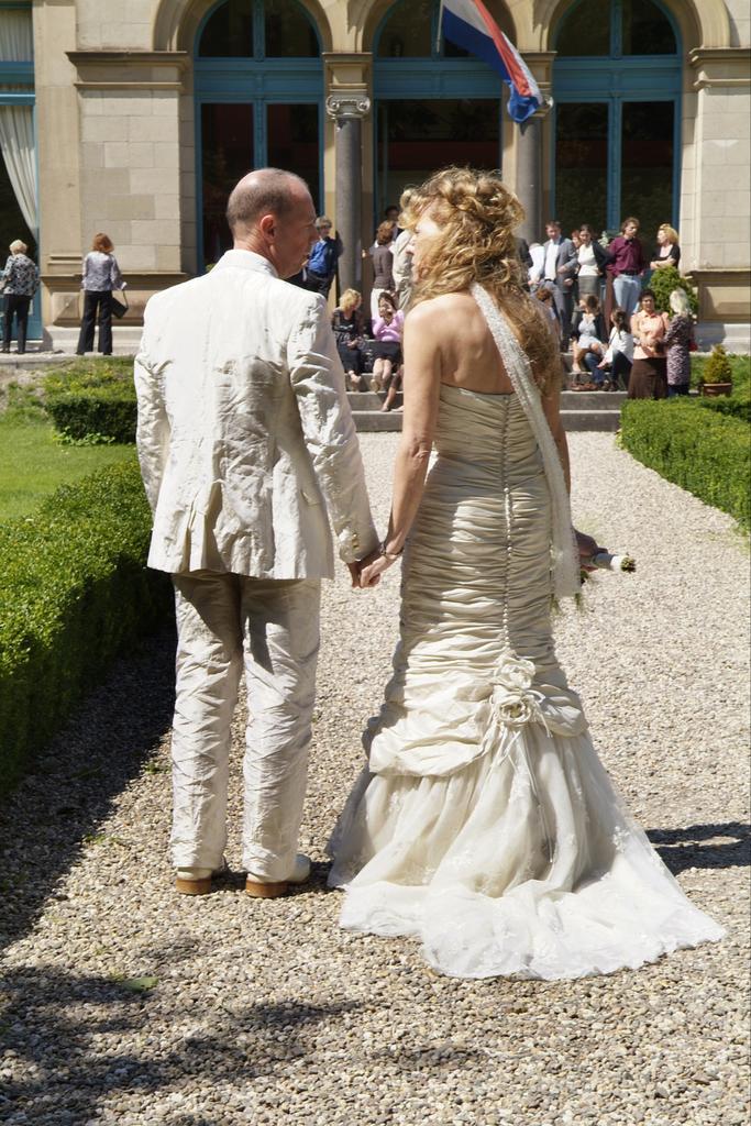 Trouwjurk en trouwpak, Kleding | Dames, Ophalen of Verzenden, Gedragen, Wit, Trouwjurk