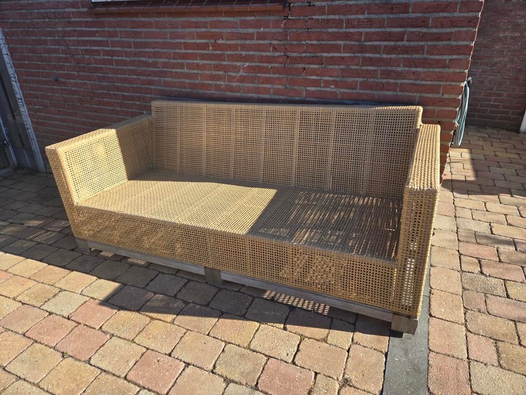 Applebee Loungeset: Bank, 2 Stoelen, Tafel - Gebruikt Wicker, Ophalen, 4 zitplaatsen, Gebruikt, Bank