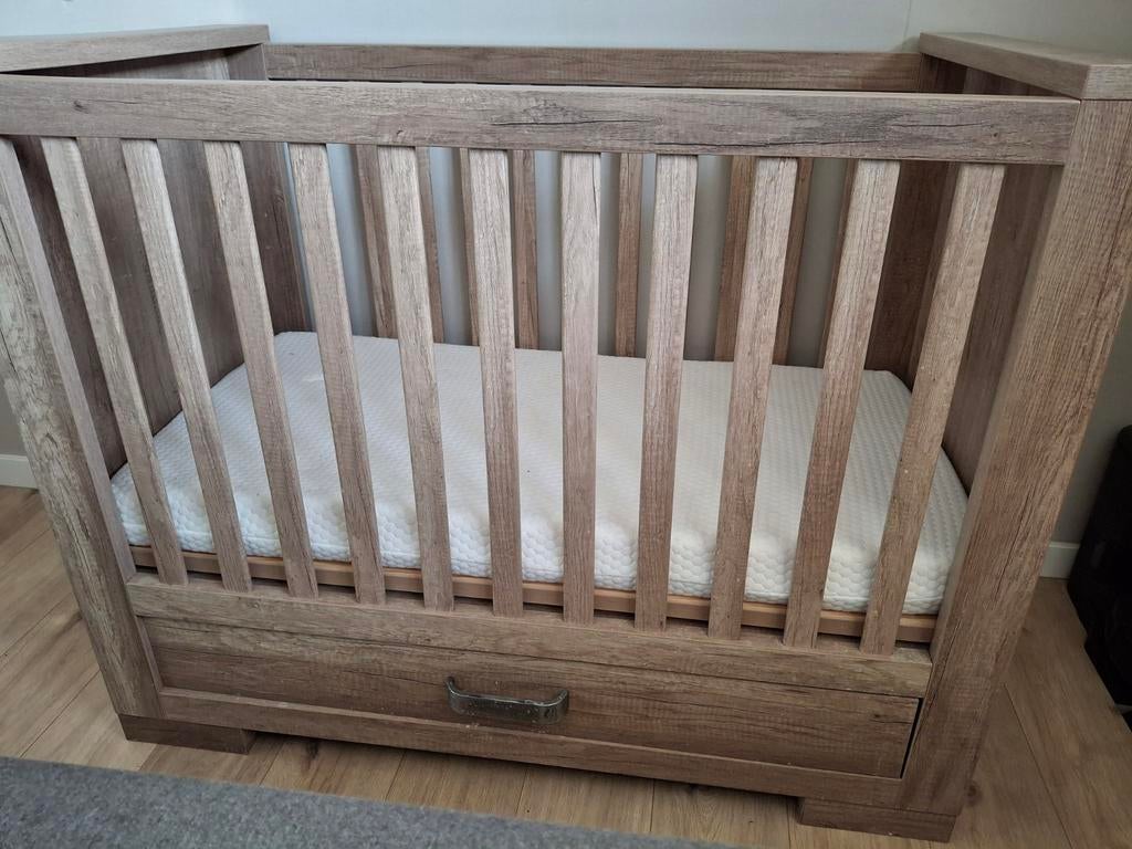 Houten ledikant met lade Brent Oldwood, Ophalen, Gebruikt, Minder dan 140 cm, Matras