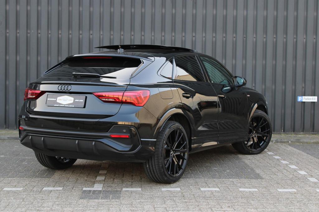 Audi Q3 Sportback 35 TFSI 3x S-LINE PANO SONOS 360 CAM SFEER, 4 cilinders, 150 pk, Zwart, 14 km/l