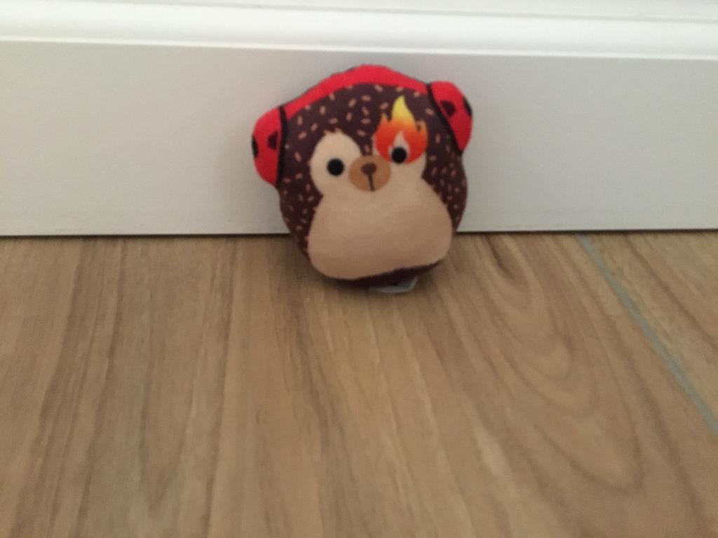 Leuke Squishmallow egel met vlammetje, Ophalen, Overige karakters, Overige typen, Zo goed als nieuw