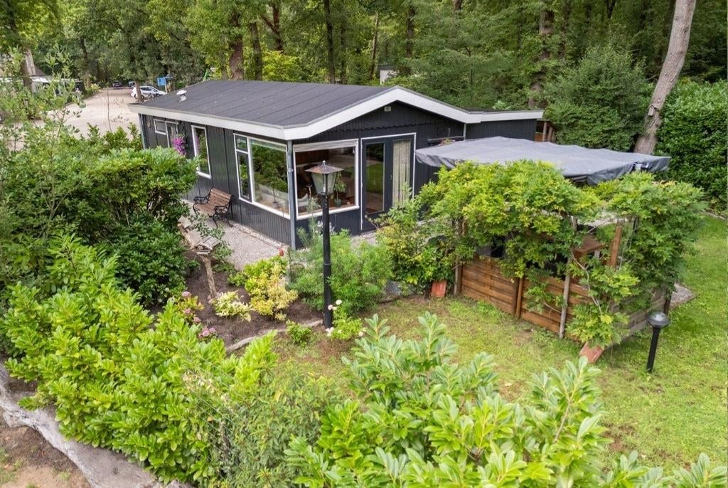 Te koop in prijs VERLAAGD recreatiewoning Doorn, Huizen en Kamers, Recreatiewoningen te koop, 70 m², Bungalow, Utrecht, 2 slaapkamers