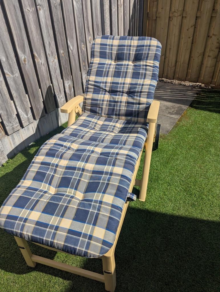 Hartman Prestige ligbed crèmekleur met kussen, Ophalen, Zo goed als nieuw, Kunststof, Verstelbaar