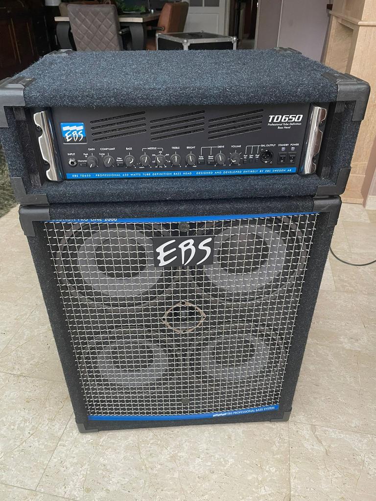 EBS TD650-Top inclusief  EBS box en flightcase., Ophalen, Zo goed als nieuw, 100 watt of meer