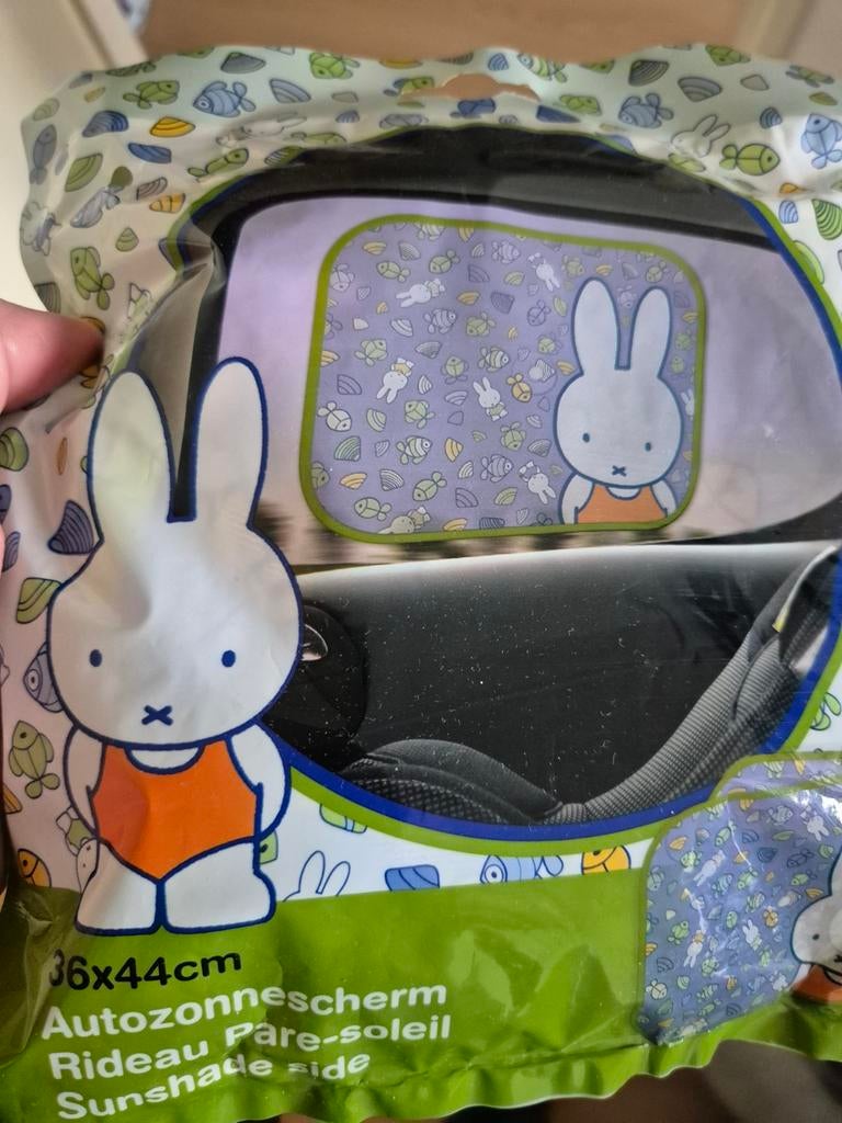 Nieuw Nijntje auto zonnescherm 36x44cm, Ophalen of Verzenden, Nieuw