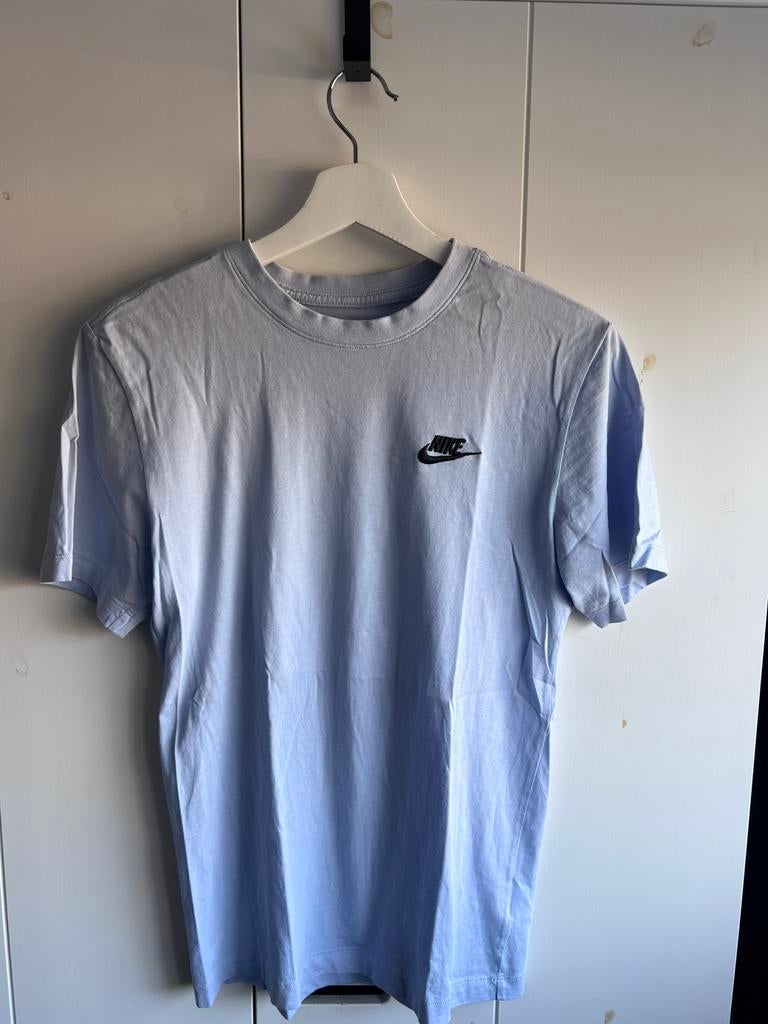 Nike t-shirt- maat xs, Kinderen en Baby's, Kinderkleding | Maat 164, Jongen of Meisje, Ophalen of Verzenden, Zo goed als nieuw