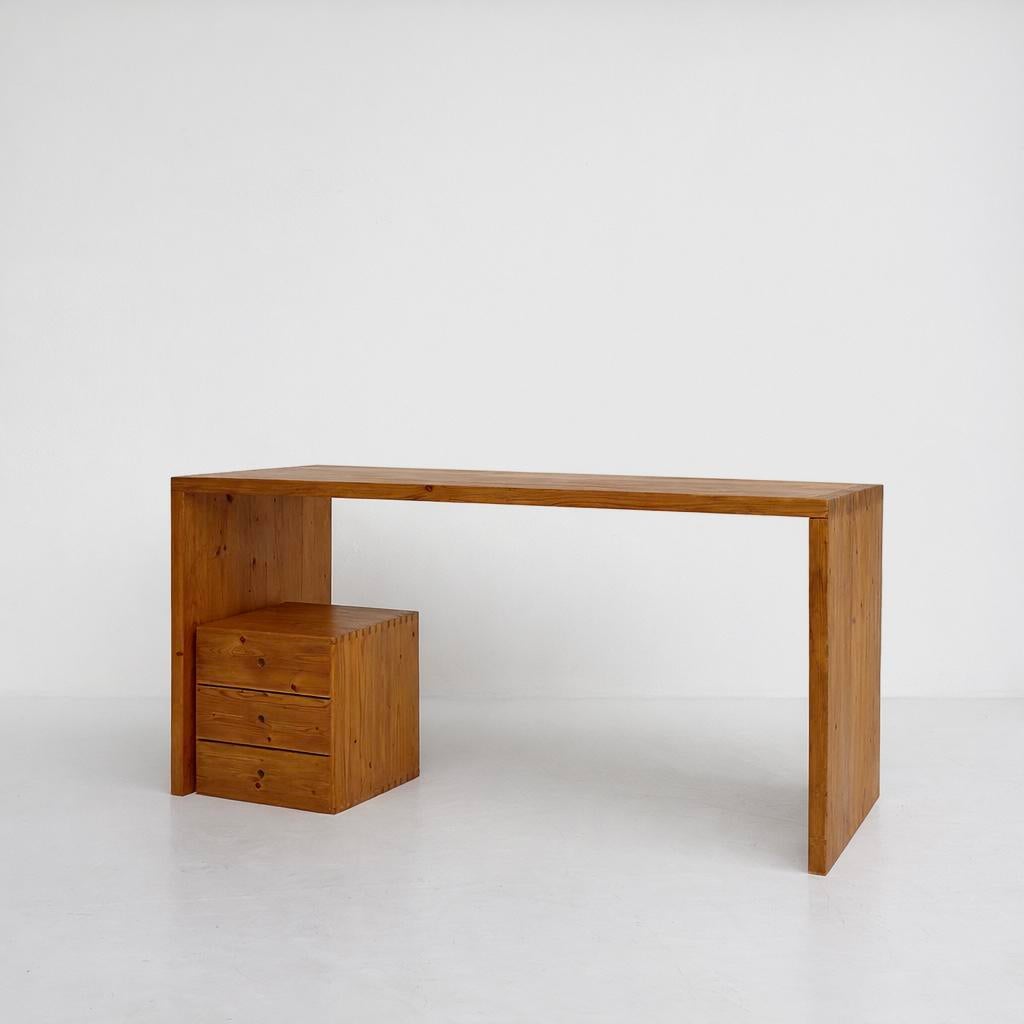 Vintage eettafel / bureau van Ate van Apeldoorn, Huis en Inrichting, Bureaus, Gebruikt, ÅTMØS, Dorpstraat 63 Maasbree, Info@atmosvintagedesign.nl