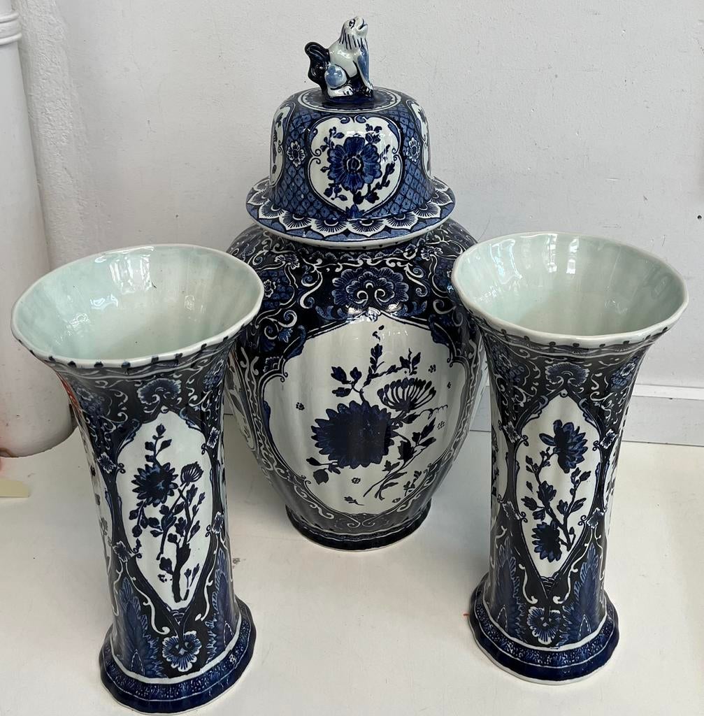 VILLEROY & BOCH: kaststel., Antiek en Kunst, Antiek | Vazen, Ophalen