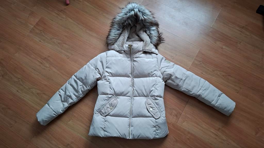 Only jas  gevoerd met capuchon en  nep bont maat 38, Maat 38/40 (M), Only, Beige, Nieuw