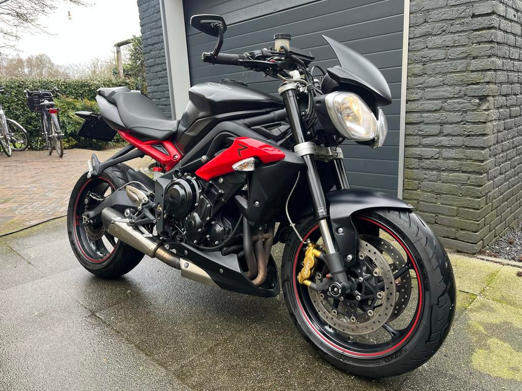 Triumph Street Triple R 2016, Motoren, 675 cc, Motorrijbewijs A, Sportuitlaat, 3 cilinders