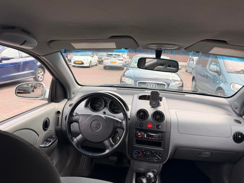 Daewoo Kalos 1.4 16V AUT 2004 Grijs NAP, Auto's, 40 €/maand, 4 cilinders, 93 pk, 1000 kg