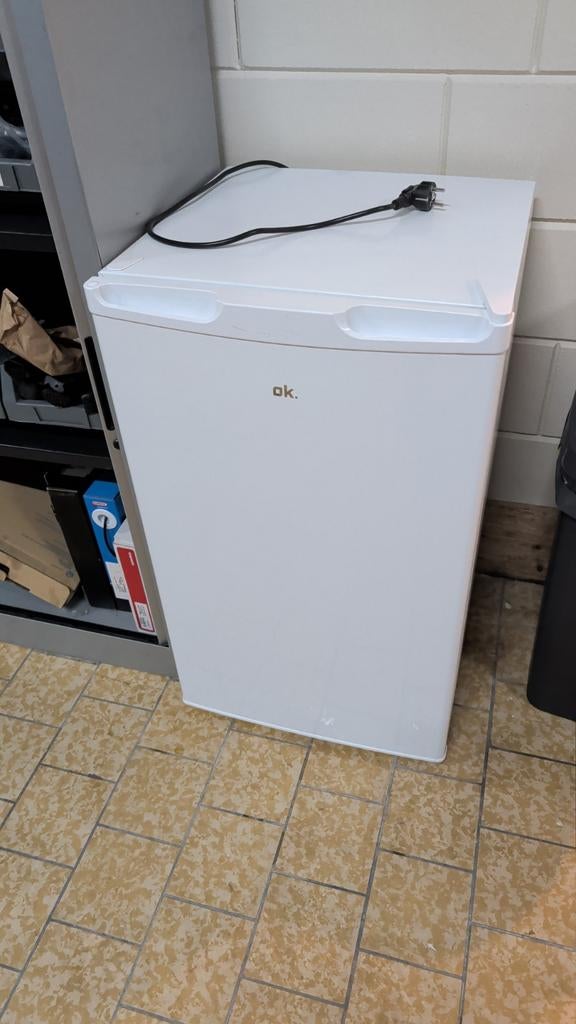 OK Koelkast - Compact en Efficiënt, Ophalen, Energieklasse A of zuiniger, Zonder vriesvak, Gebruikt