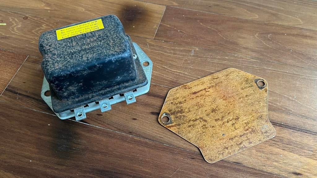 Magneti Marelli spanningsregelaar Fiat 500 (126?), Auto-onderdelen, Ophalen of Verzenden, Nieuw, Fiat