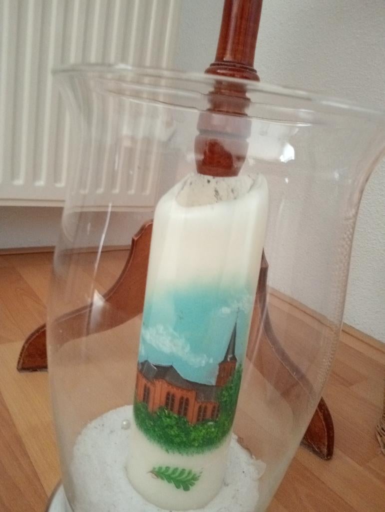 Kaars groot en dik, afbeelding kerk Winterswijk, Ophalen of Verzenden, Overige materialen, Minder dan 25 cm