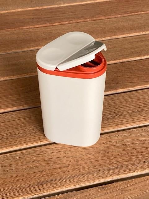 hagelslag strooibus - retro - gebruikt, Huis en Inrichting, Keuken | Tupperware, Ophalen of Verzenden, Gebruikt, Crème, Overige typen