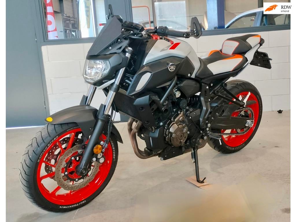 Yamaha Tour MT-07 Moto Cage ABS Zeer Mooi Weinig KM, Bedrijf, Toermotor, Buntgras 21
5427ht  Boekel, NL, 689 cc