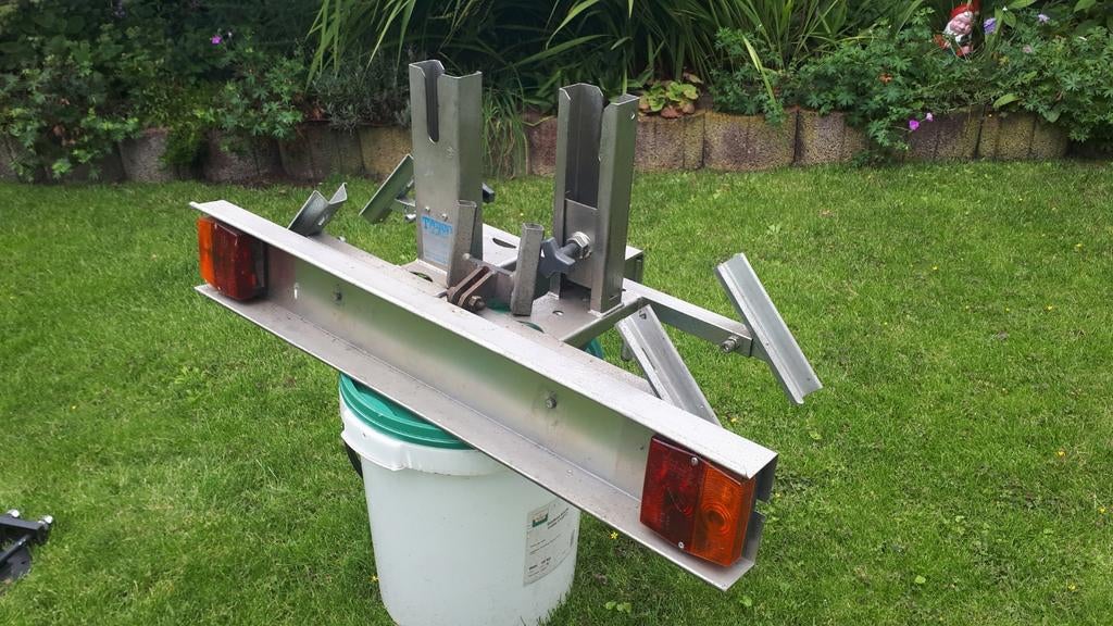 2 Oude Twinnie loads met eventueel hulpstuk voor op trekhaak, Ophalen, Gebruikt, Trekhaakdrager