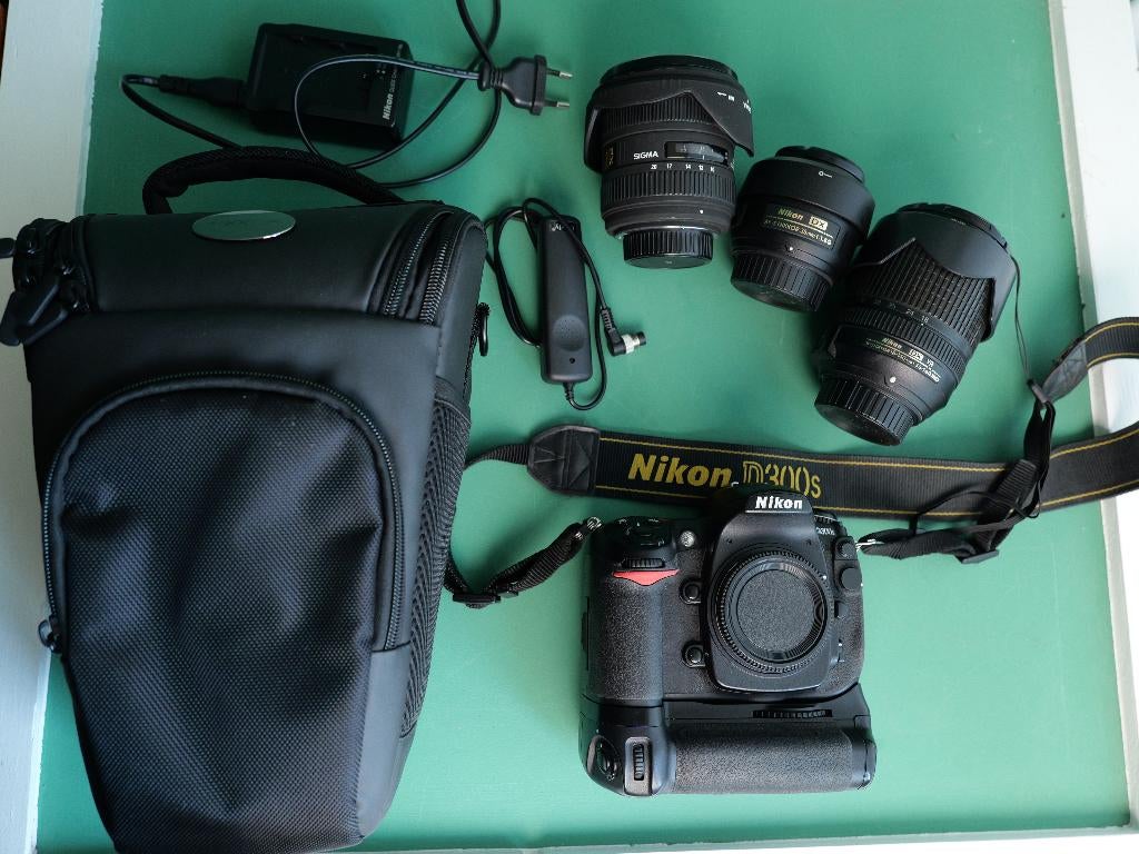 Nikon D300S Camera Kit + 3 Lenses + Grip – Complete Set, Audio, Tv en Foto, Fotocamera's Digitaal, Ophalen, Gebruikt, Nikon, 8 keer of meer