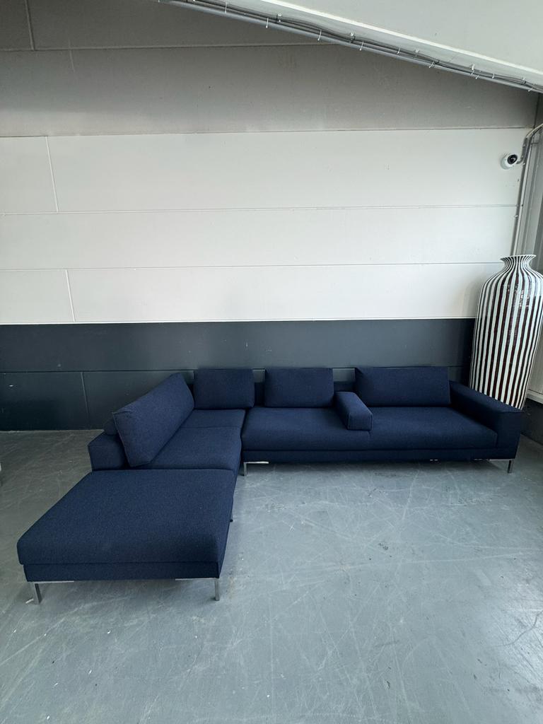 Showroommodel Design on Stock Aikon Lounge | Kaya 231 Whale, Ophalen, Hoekbank, Design on Stock, Eyye, Leolux, Pode, Artifort, Gelderland