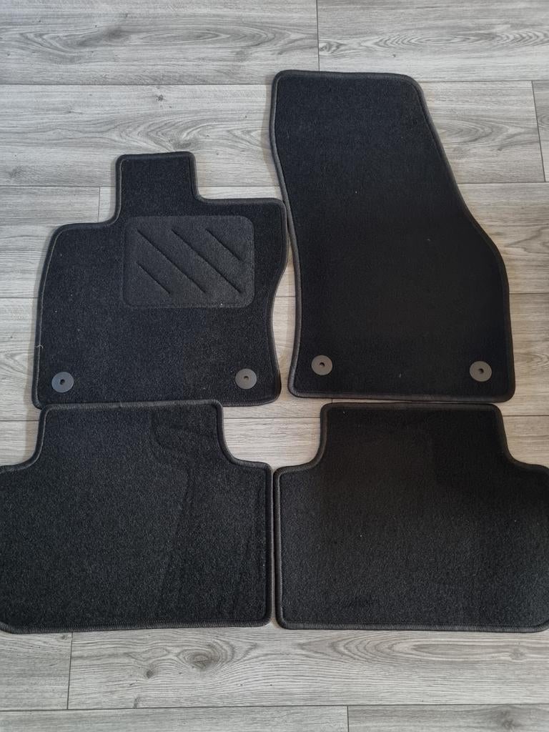 Nieuwe mattenset Volkswagen Golf Sportsvan 4 stuks hakstuk, Ophalen of Verzenden