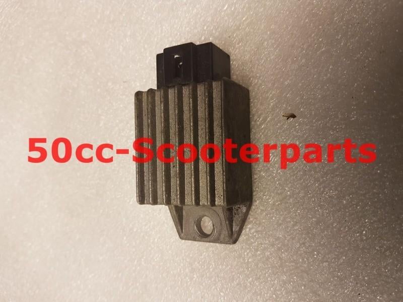 Spanningsregelaar Baotian Rocky Bt49Qt-12 301300-139Qma-0000, Ophalen of Verzenden, -, -, -