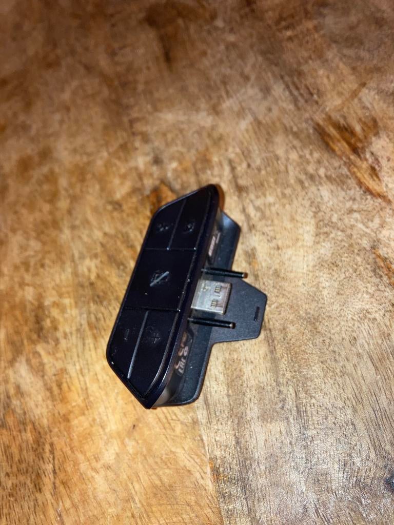 Headset adapter voor xbox one controllers, Ophalen of Verzenden, Zo goed als nieuw, Controller, Xbox Original