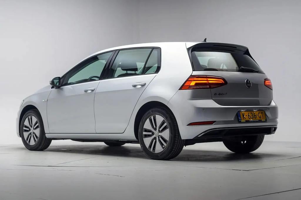 Volkswagen Golf E-DITION [ Navi Adapt.cruise Le € 13.945,0, Automaat, 136 pk, Gebruikt, Origineel Nederlands
