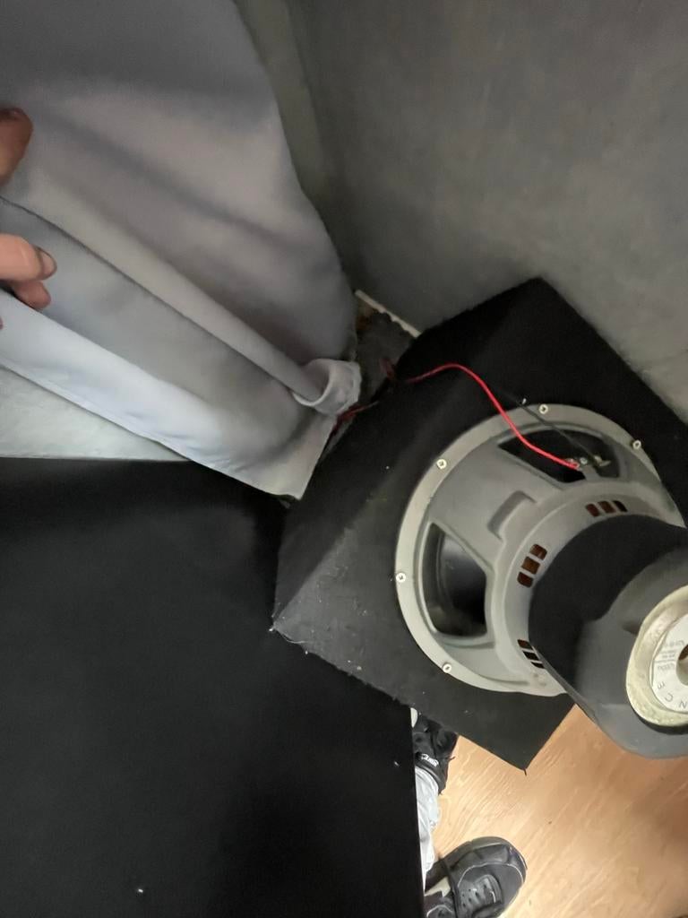 Subwoofer INFINITY reference 1260Watt met kist, Ophalen, Gebruikt