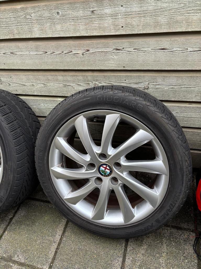 Alfa velgen en winterbanden, Ophalen