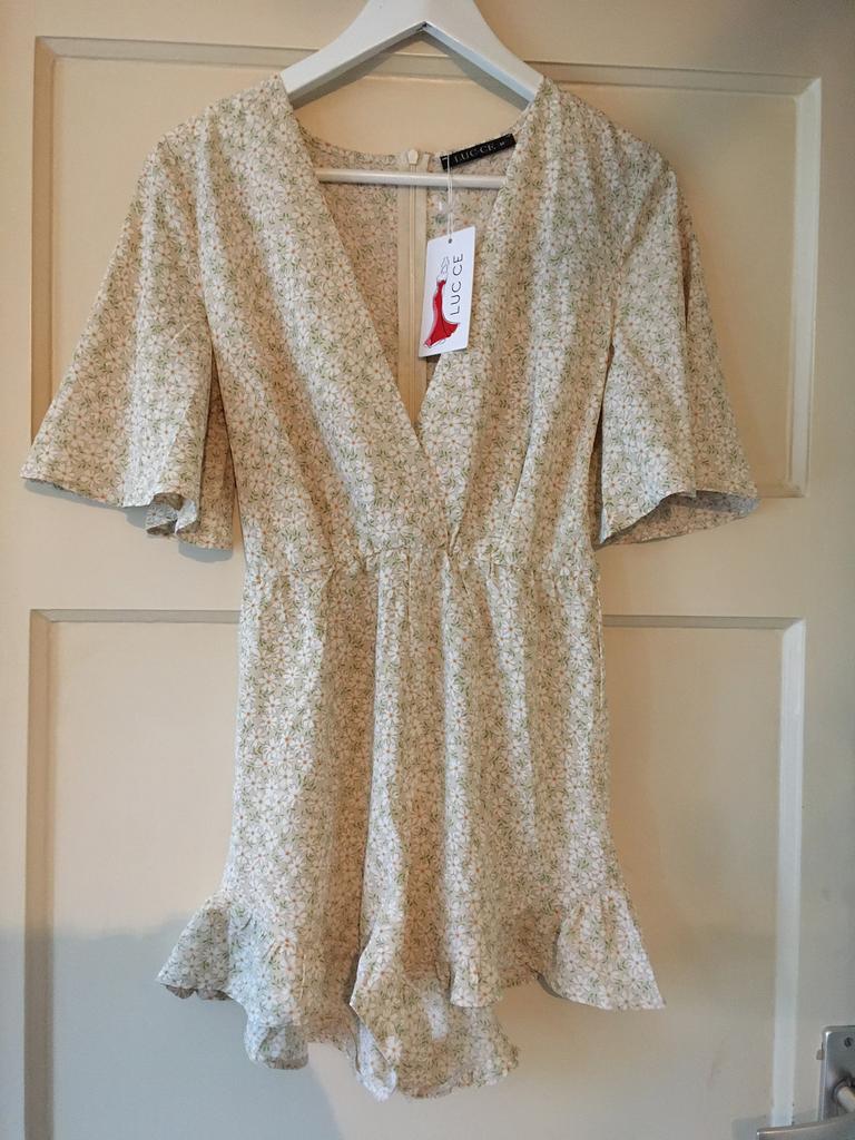 Nieuwe korte jumpsuit van Luc Ce - maat m., Kleding | Dames, Ophalen of Verzenden, Nieuw, Maat 38/40 (M), Overige kleuren