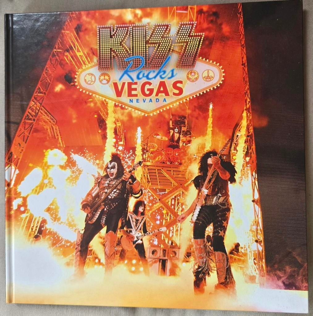 Kiss Rocks Vegas Deluxe Edition Boxset, Cd's en Dvd's, Cd's | Rock, Zo goed als nieuw, Overige genres, Ophalen of Verzenden