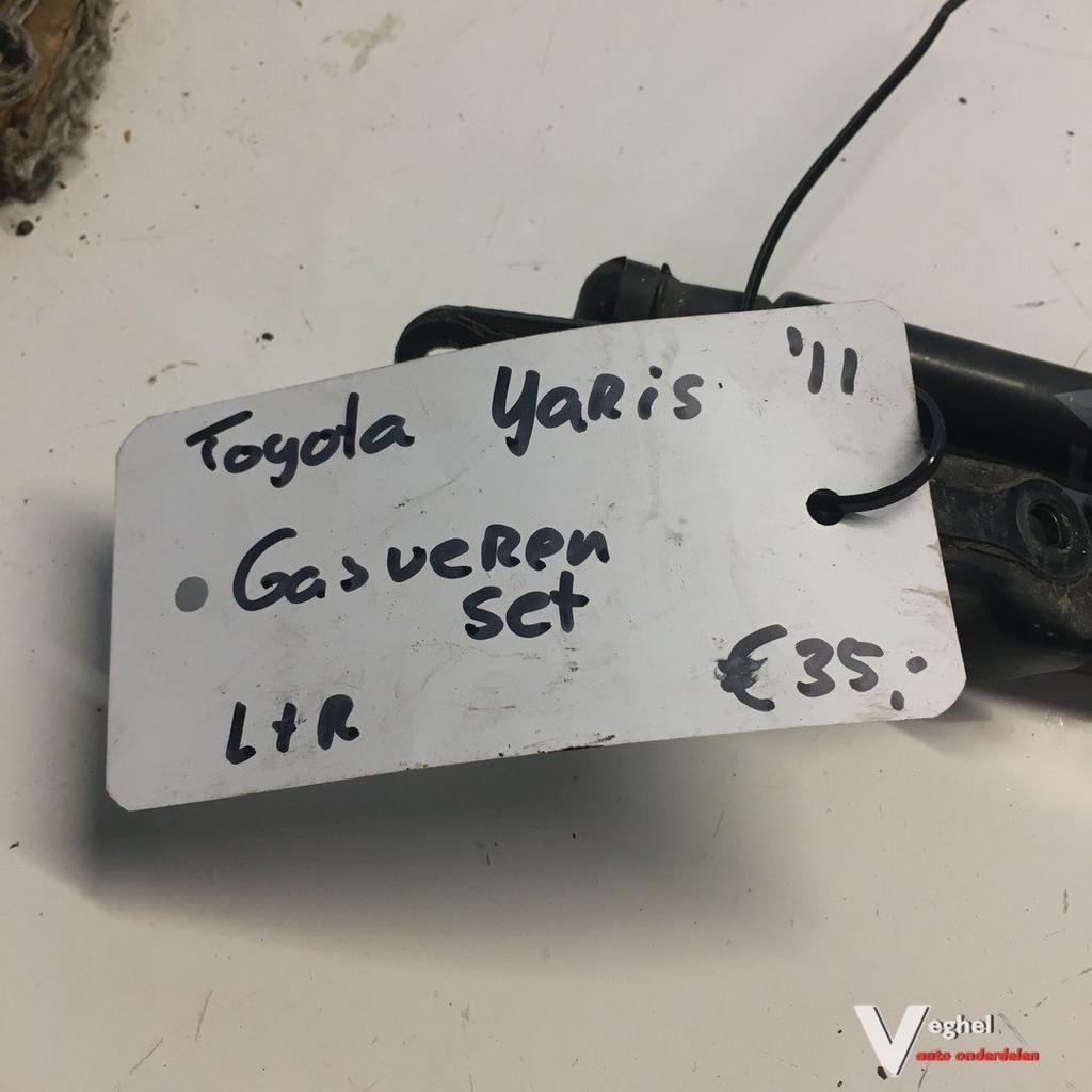 Toyota Yaris 2011 Gasveren set achterklep