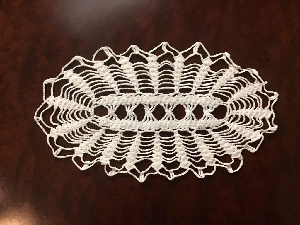 Ovaal gehaakt kleedje, Antiek en Kunst, Ophalen of Verzenden