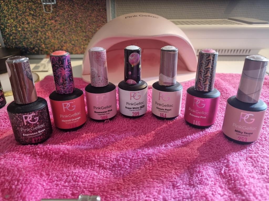 Nieuwe lakjes van Pink Gellac en Be Jeweled..., Ophalen of Verzenden, Zo goed als nieuw, Overige kleuren, Handen en Nagels