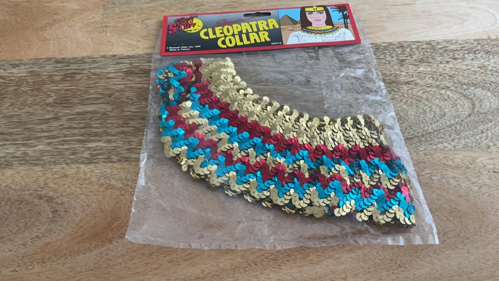 Cleopatra kraag, Ophalen, Nieuw, Carnaval