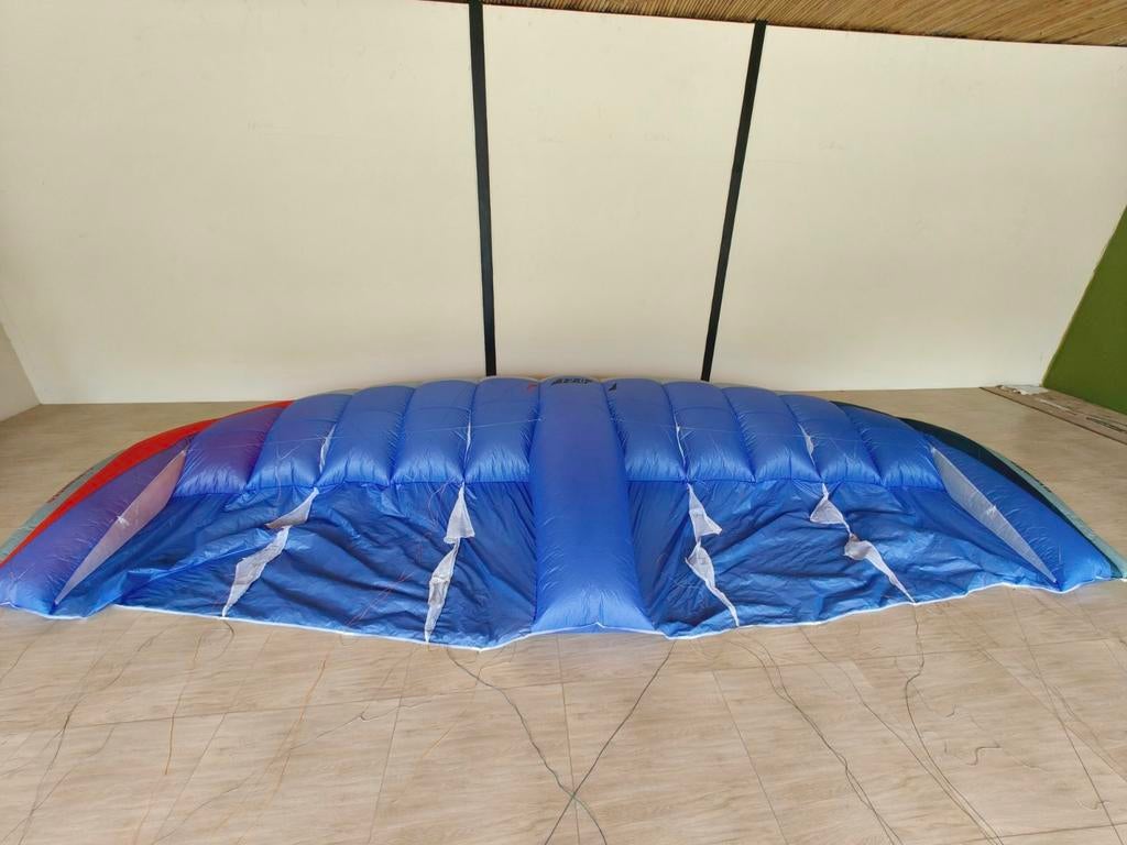 Flysurfer Hybrid 2 - 12m, Watersport en Boten, Kitesurfen, Geen board, Ophalen of Verzenden, Zo goed als nieuw, 12 m²