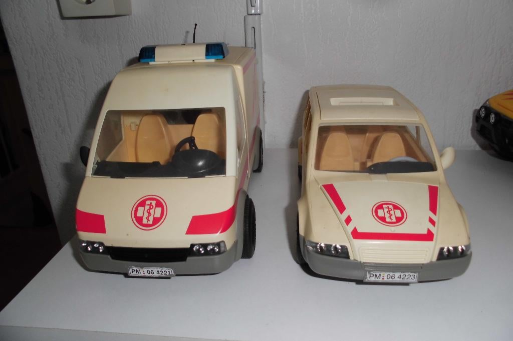 playmobil ambulance 4221 4223, Ophalen of Verzenden, Gebruikt, Los playmobil