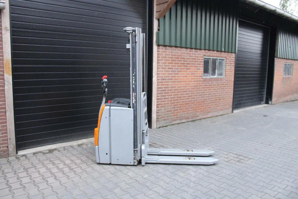 Still exv16 stapelaar nieuwe accu elektrische triplex freeli