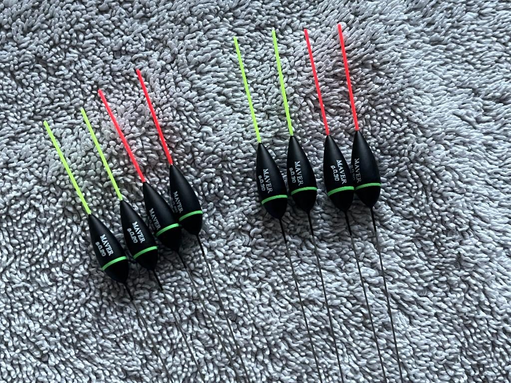 adv 211 / NIEUW serie 8 dobbers MAVER, Ophalen of Verzenden, Nieuw, Dobber of Lood