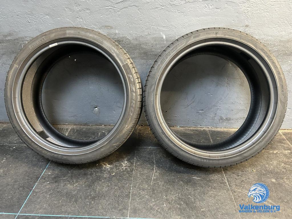 Zomerbanden 255/40R21 Pirelli Pzero, Gebruikt, 255 mm, -, -